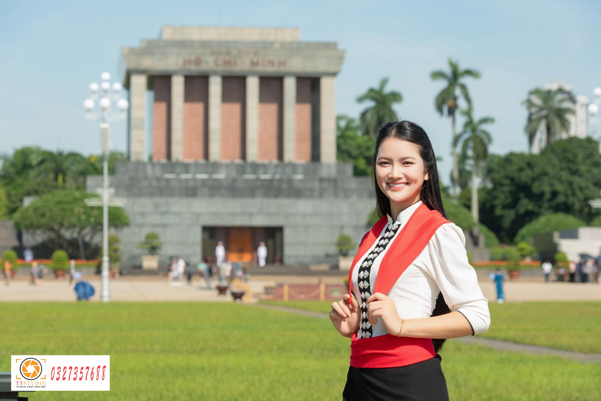 Ảnh check in Lăng Bác
